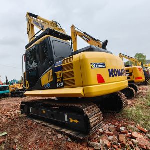 Quality Used Digger Hydraulic Komatsu OC130 13Ton Excavator Earth-Moving Machinery for sale