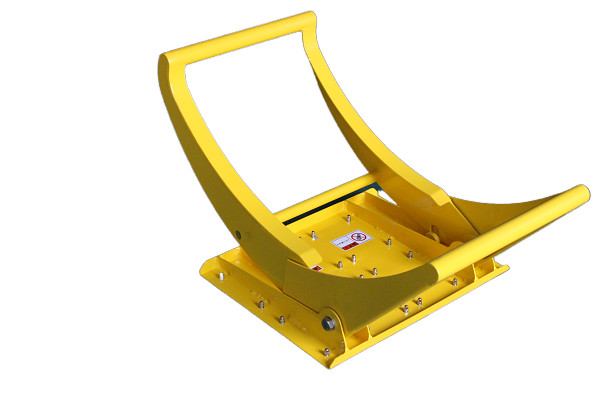 Buy Rubber Plate Friction Increases Mobile Vehicle Barrier Foldable at wholesale prices