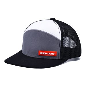 China 7 Panel Flat Bill Rubber Patch Logo Polyester Mesh Snapback Cap Mixed Color Structured on sale