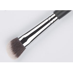 Precision Angled Contour Brush With High Quality Cloudy Soft Fiber