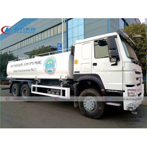 20m3 Tank Sinotruk Howo LHD Water Delivery Truck