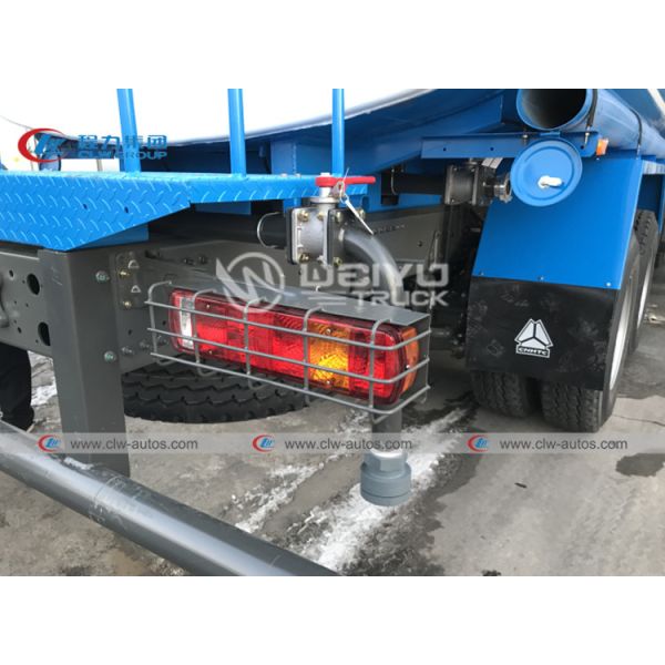 Sinotruk Howo 6x6 Off Road 20000L Water Sprinkler Truck