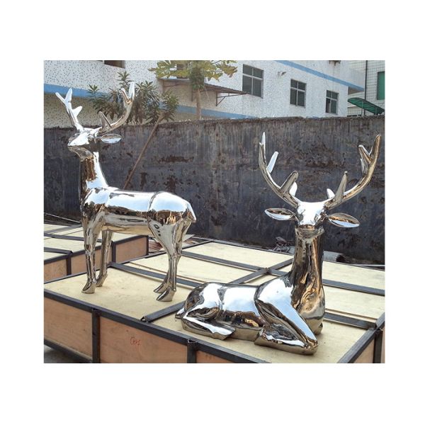 Outdoor Geometric Deer Statue Modern Stainless Steel Yard Art Ornament