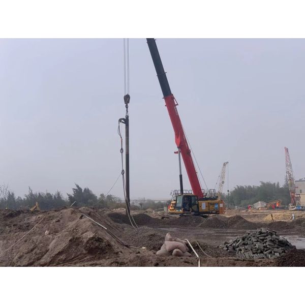 Stone Column Pile Driving Vibroflot Equipment 75kw 426mm