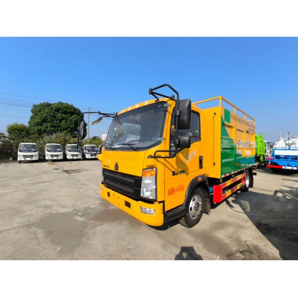 Factory Directly Sells HOWO Brand 4*2 Multi-Purpose Sweage Suction Trucks for Municipal Sanitation Cleaning