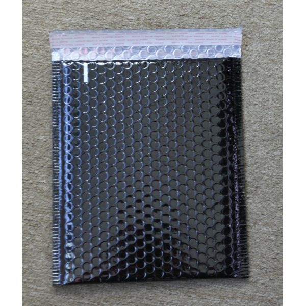 Buy black shiny metallic bubble mailer 180*250+40 gloss waterproof metallic bubble envelop for shipping at wholesale prices