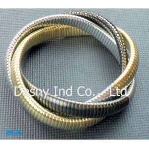 OEM Women's Gold Color Metal Bangles for Party, lead and nickel free