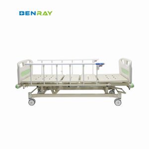 Two Manual Crank System Medical Hospital Bed With Protection Bumper
