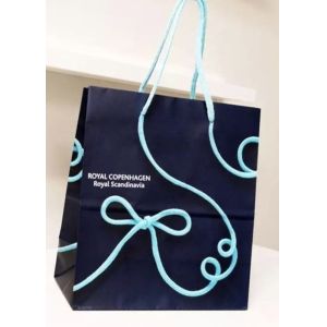 Gift bag with high quality material & luxury printing