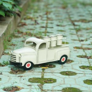 China OEM Exquisite Metal Car Ornaments Iron Metal Home Decoration on sale