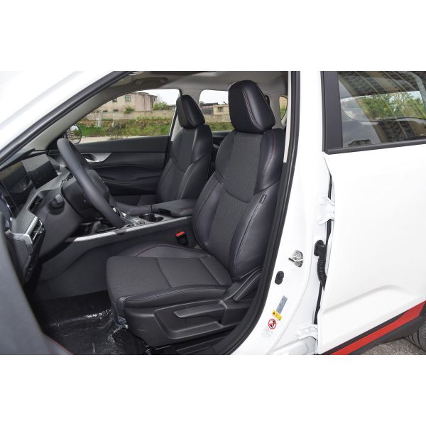 Changan Cs35 Plus 1.4T 5 doors 5 seats small suv Gasoline for Max. power kW 220 299Ps