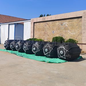 50KPa 80Kpa Pneumatic Rubber Fender Yokohama Yokohama Floating Fenders