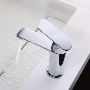 Brass Modern Single Hole Single Handle Basin Mixer in Chrome