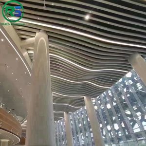 Environmental Friendly Linear Suspended Metal Ceiling 0.9mm White Aluminum