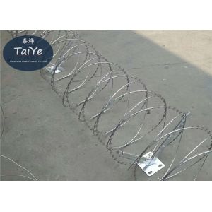 Quality Zinc Coating BTO 22 Razor Wire Coil Diameter 450mm Length 8m Concetina With Clips for sale