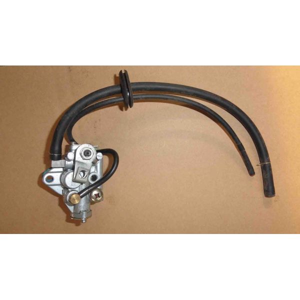 Buy SUZUKI AX100 ENGINE Oil Pump at wholesale prices