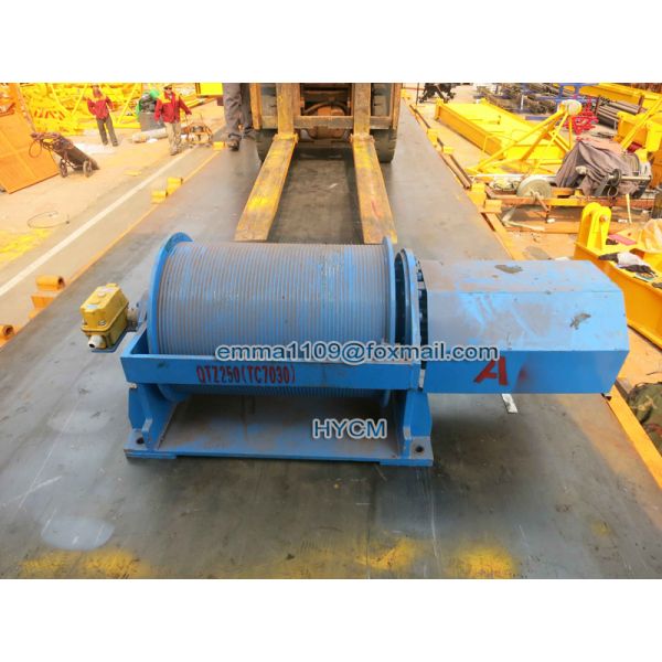 QTZ6520 Cranes Tower Top Climbing 65m Working Jib Length With Head