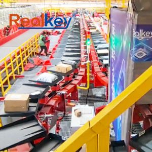 Fast Speed Tilt Tray Parcel Sorting Equipment Long Lifespan Design Easy To