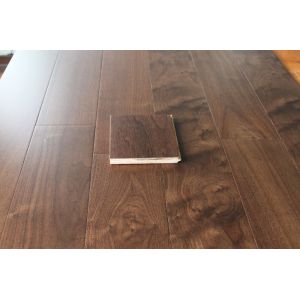 stained American Black Walnut Engineered wood flooring AB grade