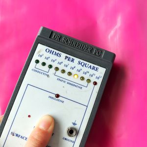 250X350MM PE Pink Anti Static Shielding Bag Self Sealing esd