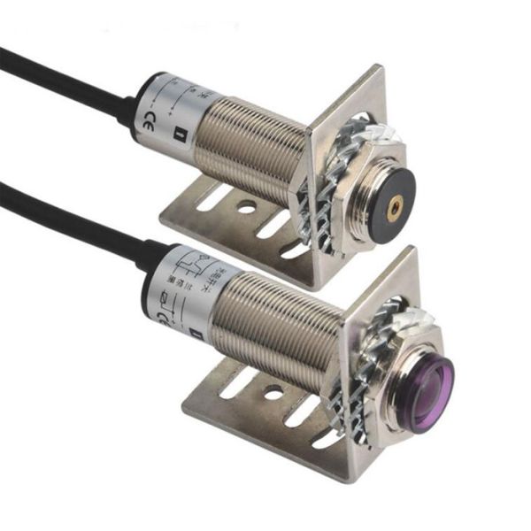 M18 Visible Sensor Detection Distance 20 m NPN Normally Open 12-24V Laser