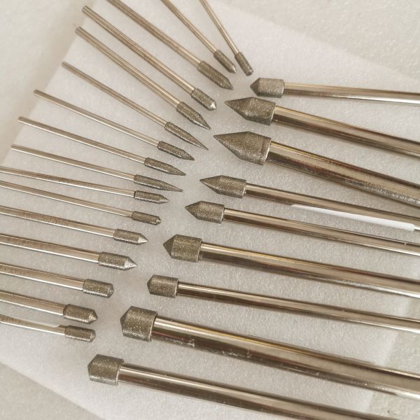Custom-Made 8*6*10*70mm 120° D126 Electroplated Grinding Bits For Cemented Carbide
