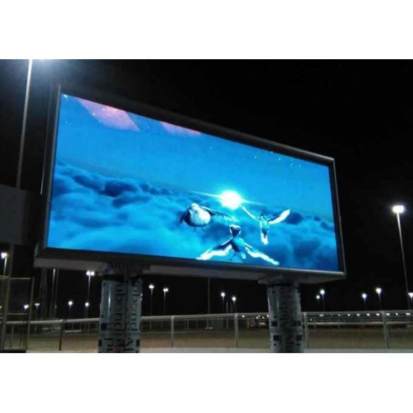 Buy HD Outdoor SMD LED Display 6800 Nits Brightness Wide Viewing Angle With Two Pillar Type at wholesale prices