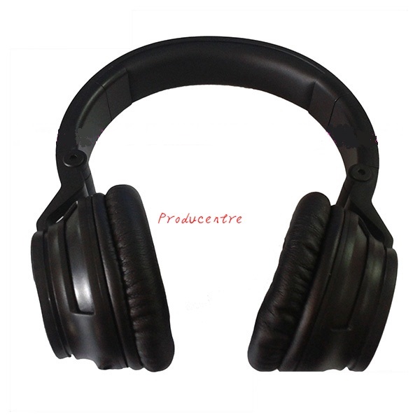 cool style black bass headphone with noise cancelling for musician with excellent rotate structure and soft ear pads
