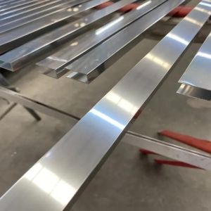 Custom Shiny Bathroom Aluminum Profiles Polishing Sliver Extruded Aluminum U