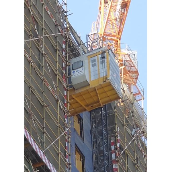 Buy Helical Gearaboxes Builders 450M Construction Material Hoist at wholesale prices