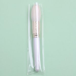 Modern White Handle Wool Makeup Brushes Fashionable Novel Boat Shape