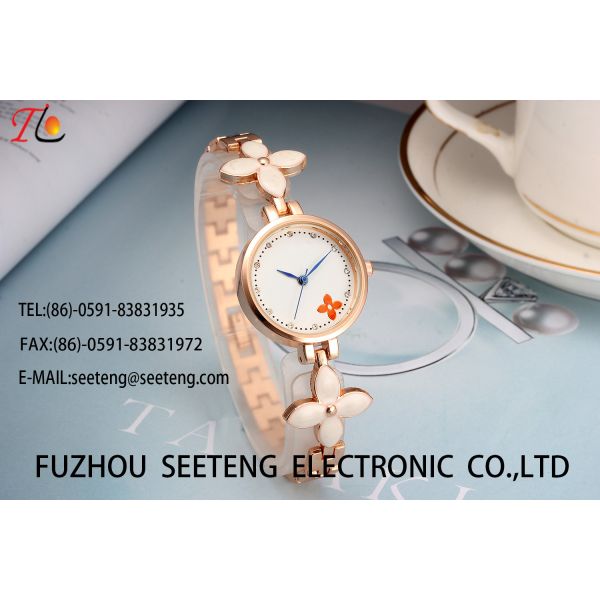 Buy elegant wrist watch flowers ladies' watch at wholesale prices