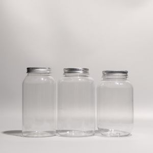 PET Plastic Juice Bottle with Screw On Lid