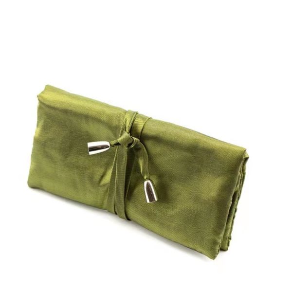 OEM ODM Roll Up Travel Jewelry Organizer Suede Jewellery Rolls For Travelling