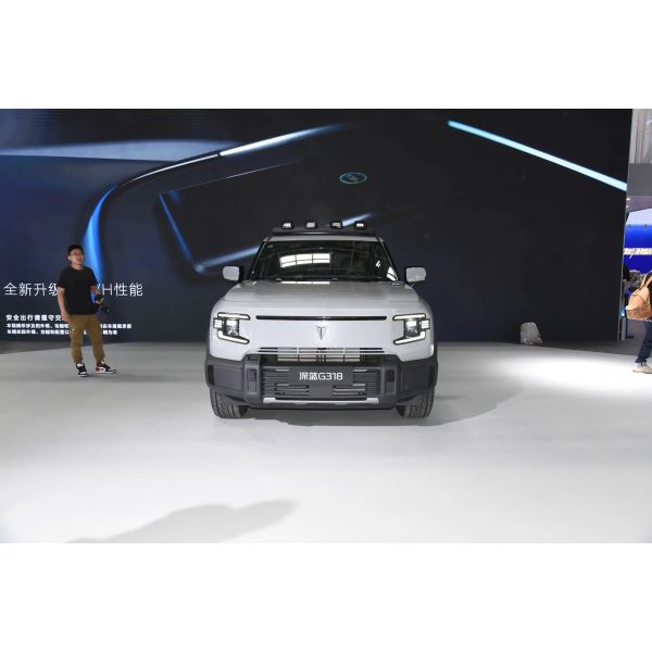 Extended Range Electric Car Changan G318 Max. power kW 220 299Ps Battery capacity kWh 94.3