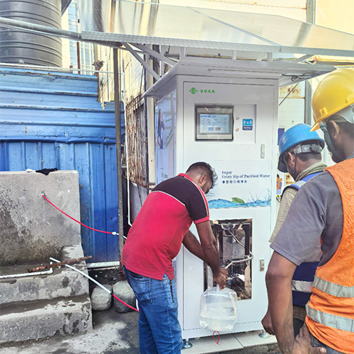 ​​Advanced Solar Powered Water Purification System - Off-Grid Solution​