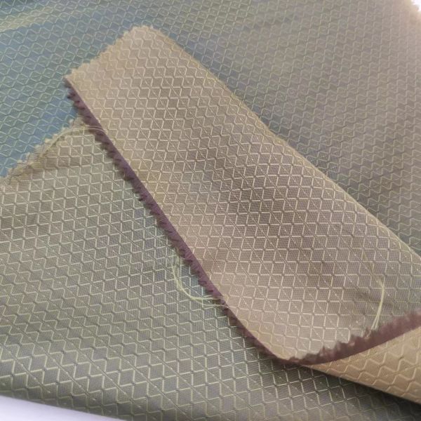 Dyed 100% Polyester Breathable Sports Fabric 75Dx160D 190T Water Ripple Fabric