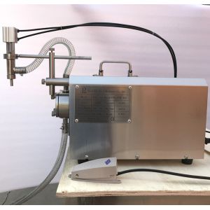 10 To 20BPM Tabletop Liquid Filling Machine With Hopper