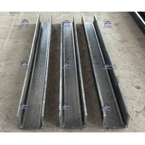 32*25mm U purlin roll forming machine in Russia