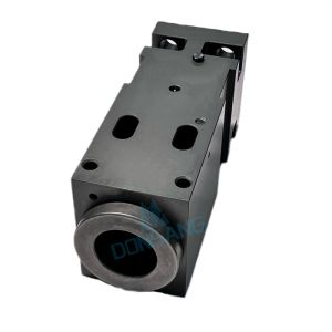 HB30G Hydraulic Breaker Cylinder Front Head Cylinder 150Mm Diameter DS13C