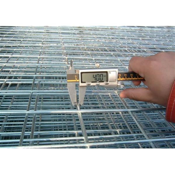 Electro Galvanized Welded Wire Mesh Sheet , 1x2 Custom Wire Grid Panels For Building