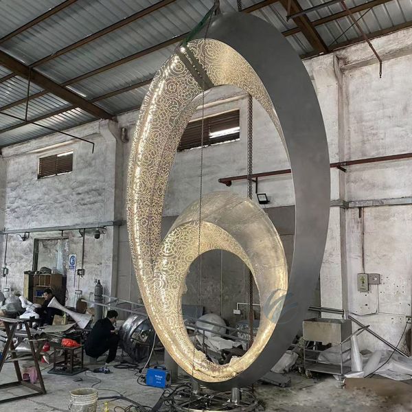 Modern Garden Decoration Bronze Egg Sculpture With Light