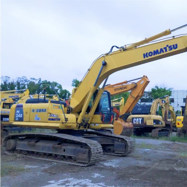 Cheaper Cost Japan Made 24 Ton Second Hand Excavator with 1.2 m3 Bucket Capacity