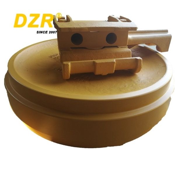 OEM Construction Machinery Bulldozer Undercarriage D4h Idler with Casting