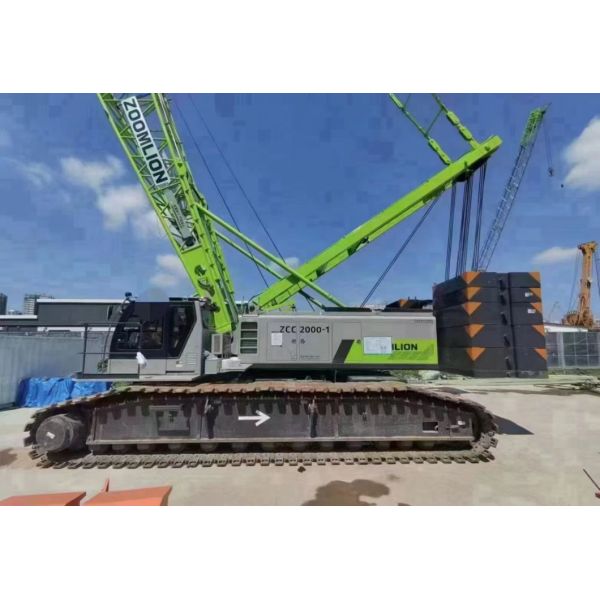 High Efficiency Green 200 Ton Crawler Crane Two Arm Jib With 15.1*3.99*4m Size