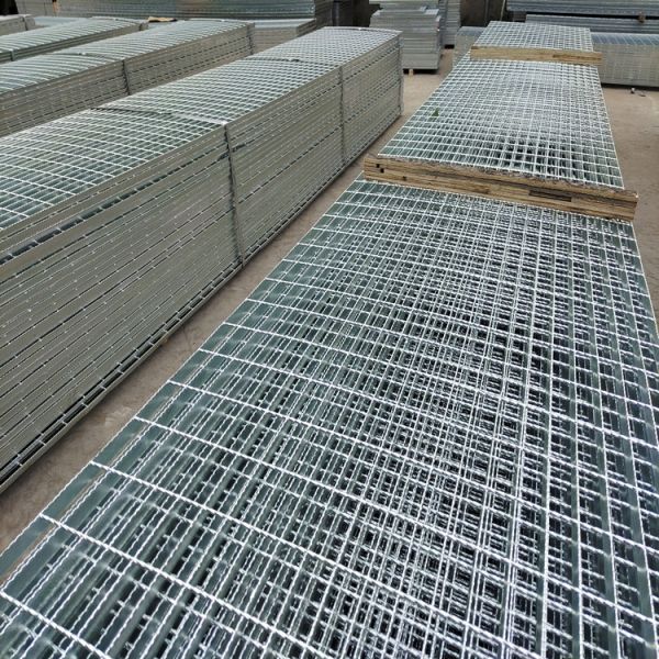Galvanized Paving Floor Serrated Steel Grating Sawtooth