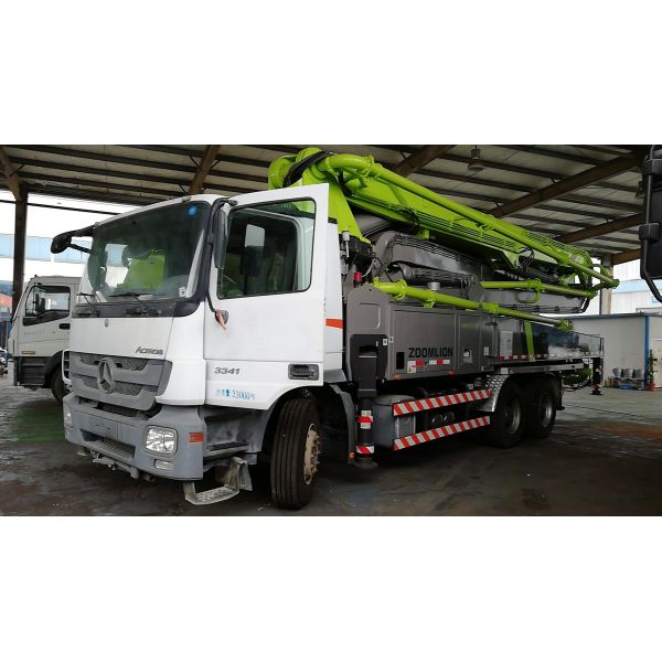 Refurbishing ZOOMLION 47M Concrete Pump Mercedez Benz Chassis