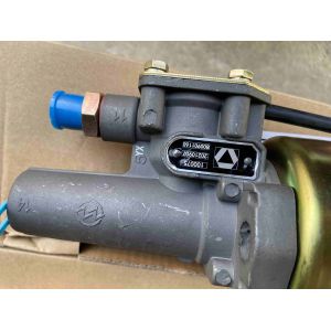 China 800901168 Excavator Spare Parts Clutch Assist Cylinder on sale