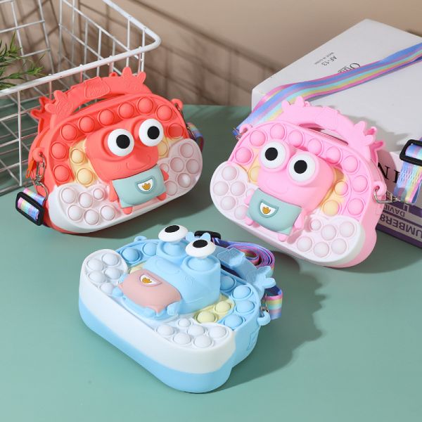 Buy 14.5*11*4cm Cute Silicone Pencil Box Organizer with Lid Bpa Free Material at wholesale prices
