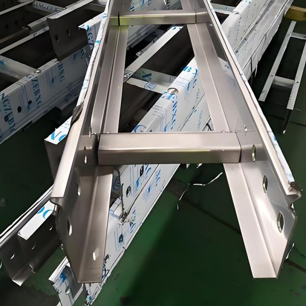 Indoor Outdoor Cable Runway Ladder Rack High Flexibility Low Maintenance Performance